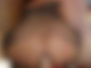 Live cam show with LaColorinaa - Orgasm on Camsoda