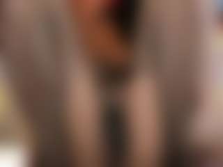Live cam show with LaColorinaa - Tease on Camsoda