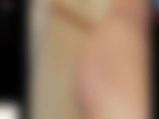 Live cam show with LaColorinaa - Orgasm on Gym Cam Girls