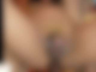 Live cam show with LaColorinaa - Orgasm on TeamSkeetLive