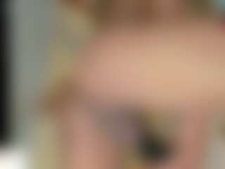 Live cam show with LaColorinaa - Black Hair on Camsoda