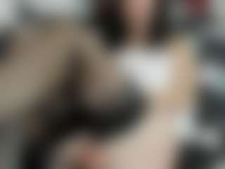 Live cam show with LaylaSia - Gagging on PervPlay.com