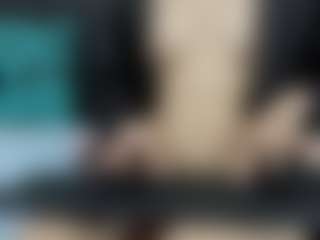 Live cam show with LaylaSia - Thin on AdultVida.com