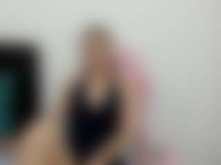Live cam show with LaylaSia - Thin on WildCum