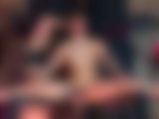 Live cam show with lexxy-luu - Smoking on CamClone