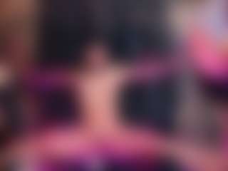 Live cam show with lexxy-luu - Brown Eyes on xblisslive.com