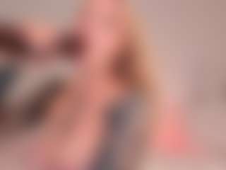 Live cam show with Chasey - Wife on camwithhim.com