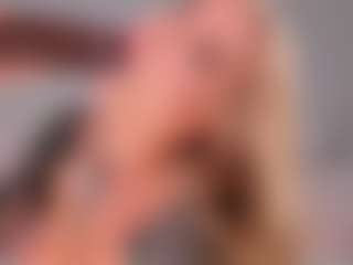 Live cam show with Chasey - Fingering on Dolls Live