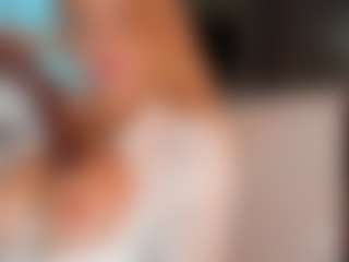 Live cam show with Chasey - Squirt Blonde Hair on SinfulBabes