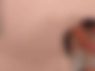 Live cam show with Melissa - Gray Eyes on Uber Horny