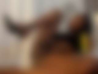 Live cam show with Melissa - Dirty Talk on AdultVida.com