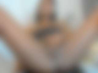 Live cam show with Melissa - Dirty Talk on madthumbs
