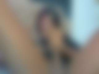 Live cam show with Melissa - Gray Eyes on CamClone