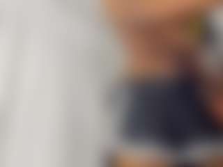 Live cam show with Melissa - Teen (18+) on CamwithHer