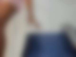 Live cam show with Melissa - No Drinking on Hubzter Live