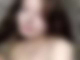 Live cam show with Camille - Facial on SxyPornLive