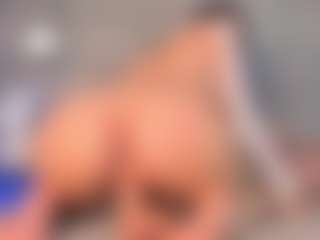 Live cam show with tokioshuang - Bedroom on https://playwithruby.com