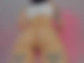 Live cam show with bansheescreams - Average on fapnchat