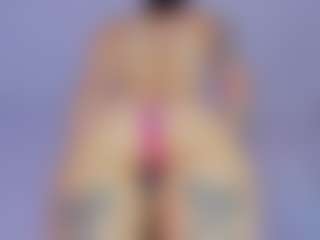 Live cam show with bansheescreams - Average on Hubzter Live