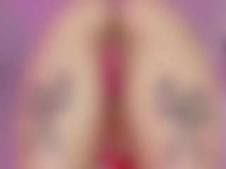 Live cam show with bansheescreams - Average on Camsoda