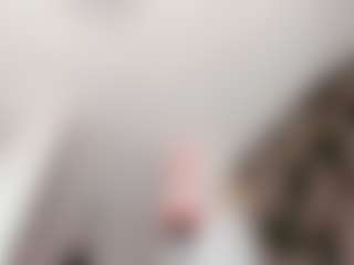 Live cam show with bansheescreams - Smoking on Camsoda