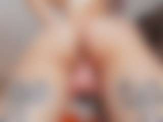 Live cam show with bansheescreams - Average on Camming Site