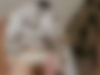 Live cam show with bansheescreams - Average on live.xbliss.ai