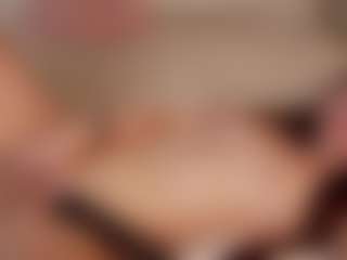 Live cam show with LisanBrown - Facial Piercings on friskycurves.com