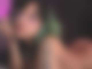 Luana's Live Sex Cam Show