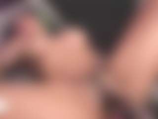 Luana's Live Sex Cam Show