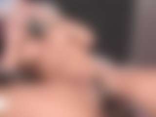 Luana's Live Sex Cam Show