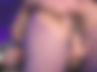 Luana's Live Sex Cam Show
