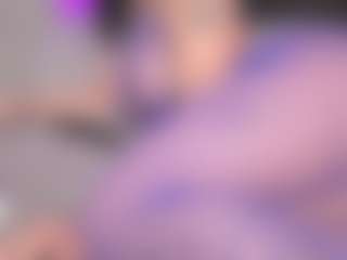 Luana's Live Sex Cam Show