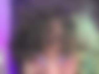 Luana's Live Sex Cam Show