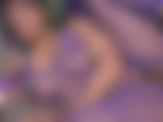 Luana's Live Sex Cam Show