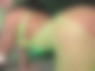 Luana's Live Sex Cam Show
