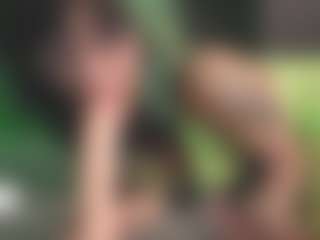 Luana's Live Sex Cam Show