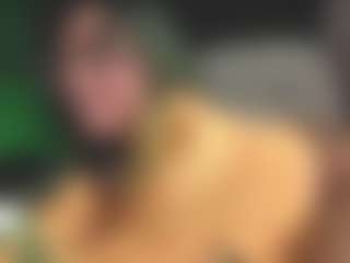 Luana's Live Sex Cam Show