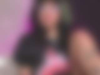 Luana's Live Sex Cam Show