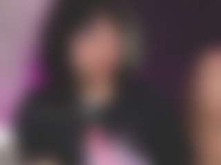 Luana's Live Sex Cam Show