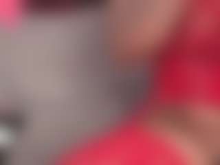Luana's Live Sex Cam Show