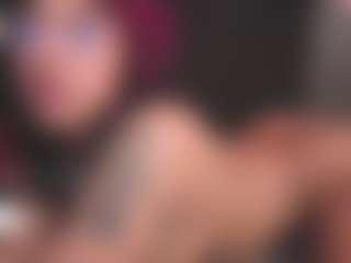 Luana's Live Sex Cam Show