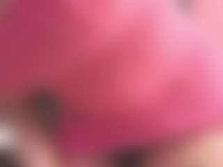 Luana's Live Sex Cam Show