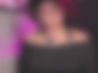 Luana's Live Sex Cam Show