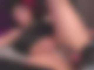 Luana's Live Sex Cam Show