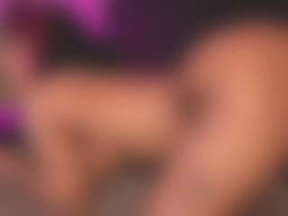 Luana's Live Sex Cam Show