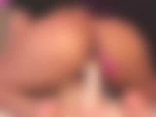 Luana's Live Sex Cam Show