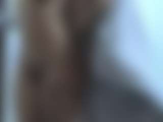 Luana's Live Sex Cam Show