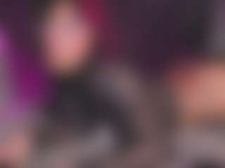 Luana's Live Sex Cam Show
