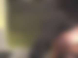 Luana's Live Sex Cam Show